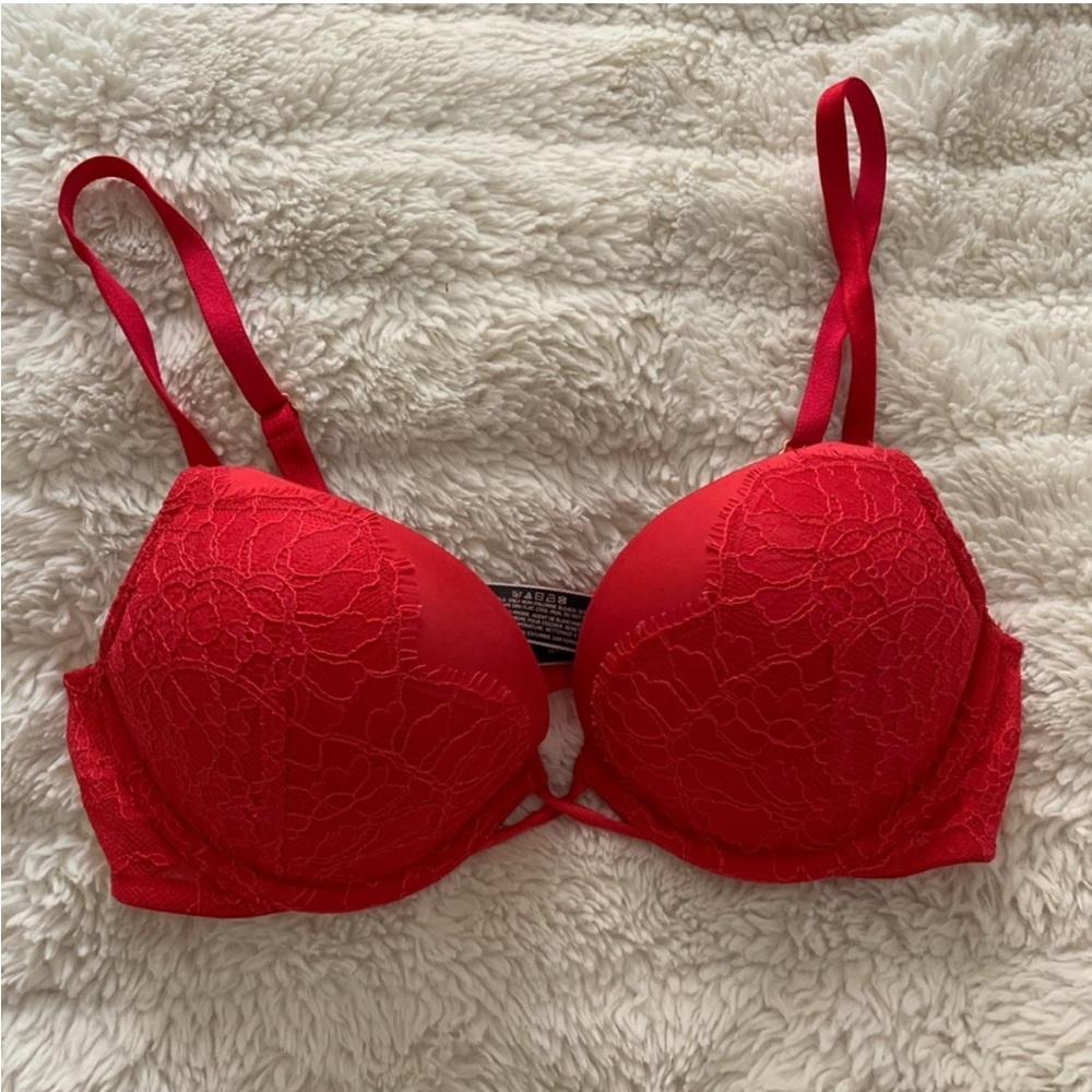 Red Lace Victorias Secret Bombshell Bra